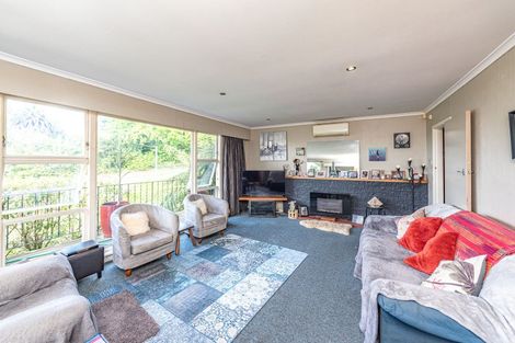 Photo of property in 2 Hillside Terrace, Saint Johns Hill, Whanganui, 4500
