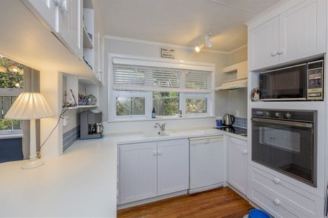 Photo of property in 16 Stuart Street, Levin, 5510