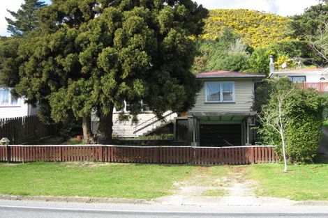 Photo of property in 63 Coast Road, Wainuiomata, Lower Hutt, 5014