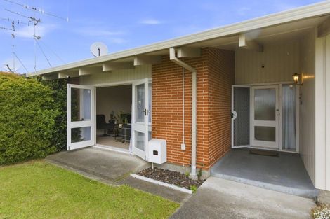 Photo of property in 556 Queen Street East, Levin, 5510