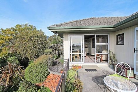 Photo of property in 8 Thompson Terrace, Toi Toi, Nelson, 7010