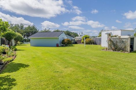 Photo of property in 36 Signal Street, Foxton Beach, Foxton, 4815