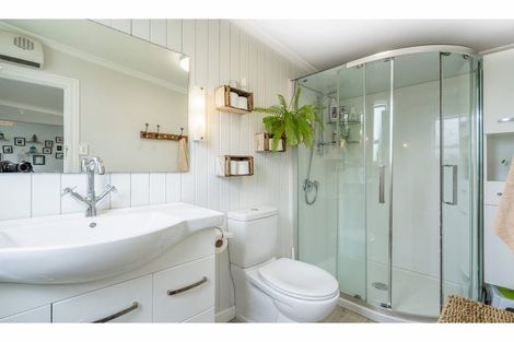 Photo of property in 10 Whitelaw Road, Waianiwa, Invercargill, 9874