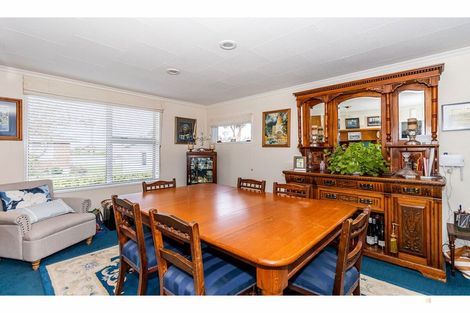 Photo of property in 12 Parsonage Road, Waimate, 7924