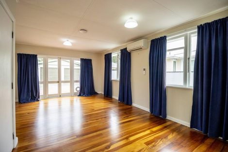 Photo of property in 33 Galway Avenue, Hokowhitu, Palmerston North, 4410