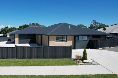 Photo of property in 27 Clydesdale Drive, Holmes Hill, Oamaru, 9401
