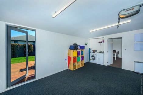 Photo of property in 10 Meyer Crescent, Halswell, Christchurch, 8025