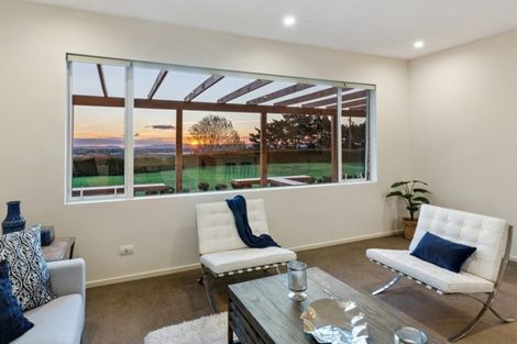 Photo of property in 162 Point View Drive, East Tamaki Heights, Auckland, 2016