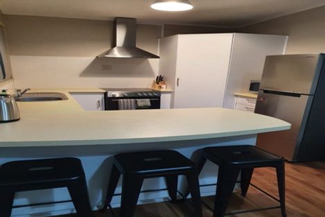 Photo of property in 1/12 Gradwell Place, Two Mile Bay, Taupo, 3330