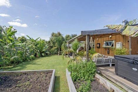 Photo of property in 8 Laycock Road, Tairua, 3508