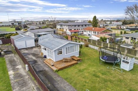 Photo of property in 6 Lugton Street, Nawton, Hamilton, 3200