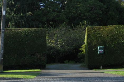 Photo of property in 21 Kamahi Street, Stokes Valley, Lower Hutt, 5019