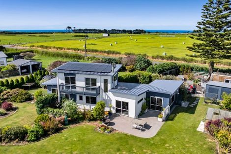 Photo of property in 475 Manawapou Road, Hawera, 4672