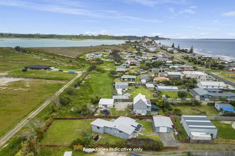 Photo of property in 450 Pukehina Parade, Pukehina, Te Puke, 3189
