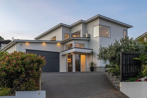 Photo of property in 3a Rossmore Terrace, Murrays Bay, Auckland, 0630