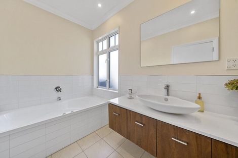 Photo of property in 7 Junction Street, Fairfield, Lower Hutt, 5011