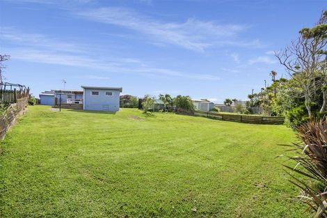 Photo of property in 450 Pukehina Parade, Pukehina, Te Puke, 3189