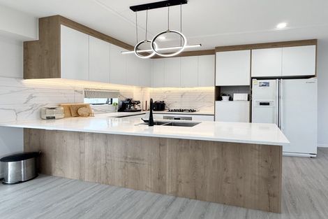 Photo of property in 30b Tudor Road, Henderson, Auckland, 0610