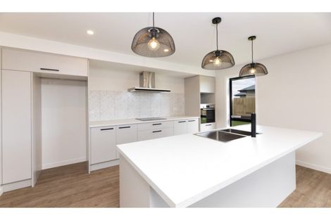 Photo of property in 10 Johnson Avenue, Amberley, 7410