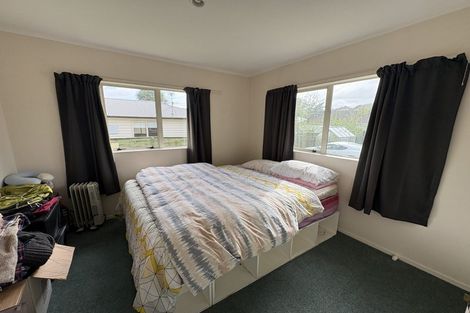 Photo of property in 15b Findlay Street, Tawa, Wellington, 5028