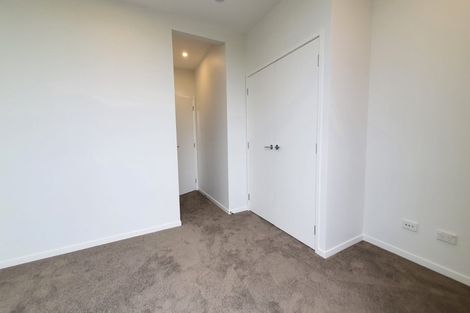Photo of property in 3/2a Walsall Street, Avondale, Auckland, 1026