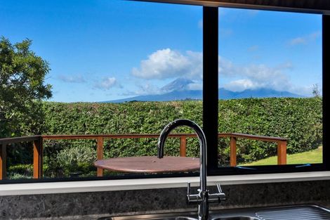 Photo of property in 20a Virginia Place, Whalers Gate, New Plymouth, 4310