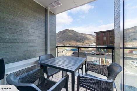 Photo of property in Wyndham Gardens Apartments, 411/30 Red Oaks Drive, Frankton, Queenstown, 9300