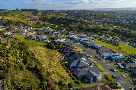 Photo of property in 30 Estuary View Road, Welcome Bay, Tauranga, 3112
