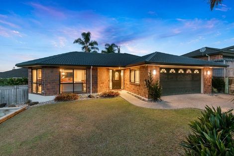 Photo of property in 45 Sapperton Drive, Henderson, Auckland, 0612