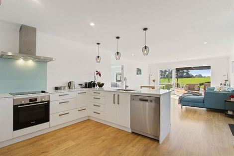 Photo of property in 6b Goble Road, Clarks Beach, Pukekohe, 2679