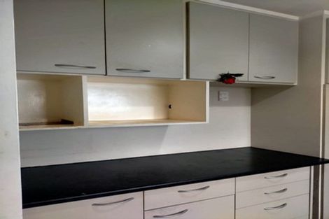 Photo of property in 4/14 Beaubank Road, Kelston, Auckland, 0602