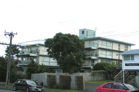 Photo of property in 1/6 Bruce Street, Northcote Point, Auckland, 0627