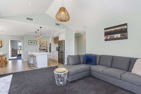 Photo of property in 124 Coast Boulevard, Papamoa Beach, Papamoa, 3118