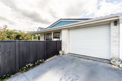 Photo of property in 21a Winara Avenue, Waikanae, 5036