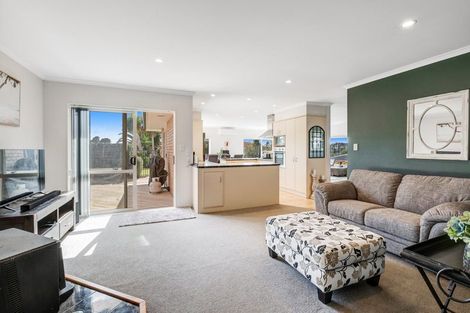 Photo of property in 7 Omana Avenue, Shelly Beach, Helensville, 0874