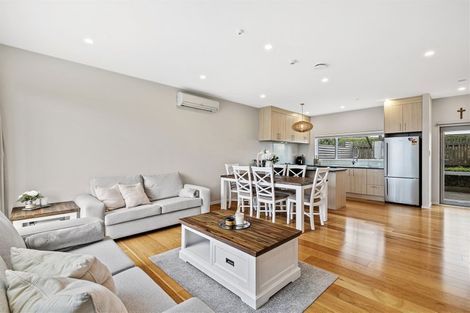 Photo of property in 8/147 Albany Highway, Unsworth Heights, Auckland, 0632