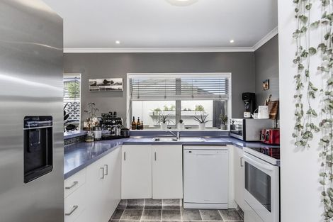 Photo of property in 35b Olympus Grove, Papamoa Beach, Papamoa, 3118