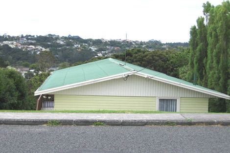 Photo of property in 17a Seaview Road, Glenfield, Auckland, 0629