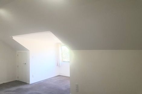 Photo of property in 60 Futuna Close, Karori, Wellington, 6012