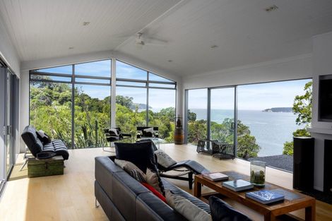 Photo of property in 1024 Takatu Road, Tawharanui Peninsula, Matakana, 0986