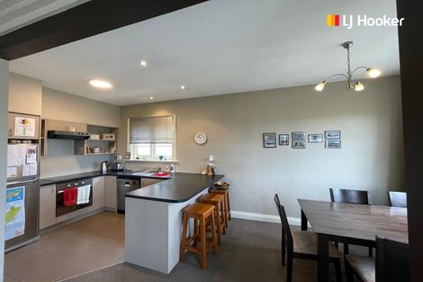 Photo of property in 16 Kirriemuir Street, Maryhill, Dunedin, 9011