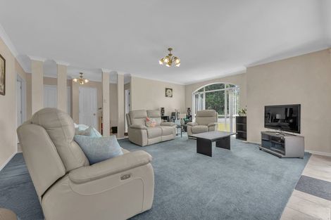 Photo of property in 60 Wattle Farm Road, Wattle Downs, Auckland, 2103