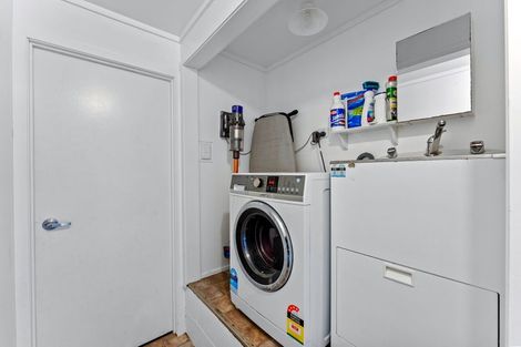 Photo of property in 1/122 Verran Road, Birkdale, Auckland, 0626