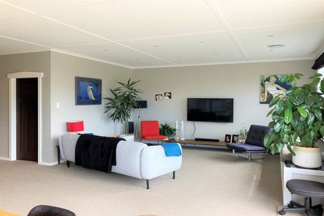 Photo of property in 7 Burns Street, Westown, New Plymouth, 4310
