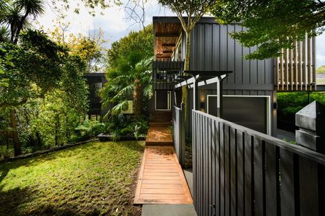 Photo of property in 161 Victoria Avenue, Hokowhitu, Palmerston North, 4410