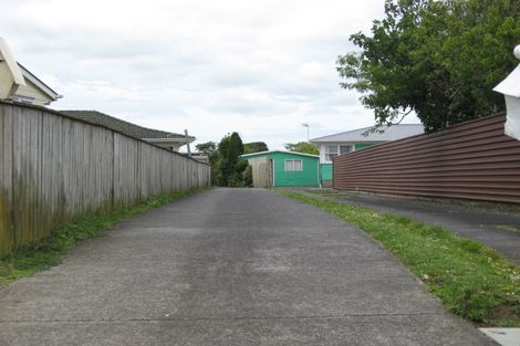 Photo of property in 46 Windrush Close, Mangere, Auckland, 2022
