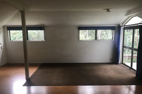 Photo of property in 24 Valley Road, Northcote, Auckland, 0626