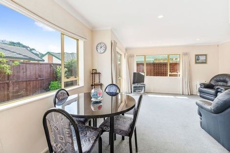 Photo of property in Miramar Villas, 23/3 Byron Street, Miramar, Wellington, 6022