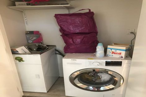 Photo of property in 40 Trinidad Road, Sunnynook, Auckland, 0620