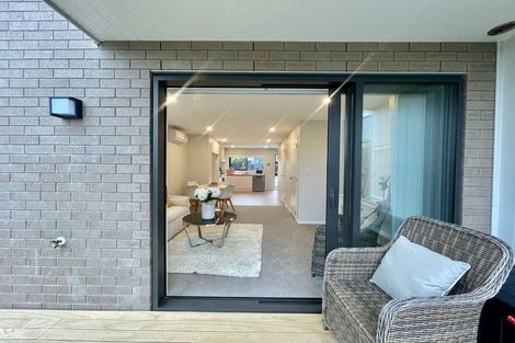 Photo of property in 15 Huri Street, Mangere Bridge, Auckland, 2022